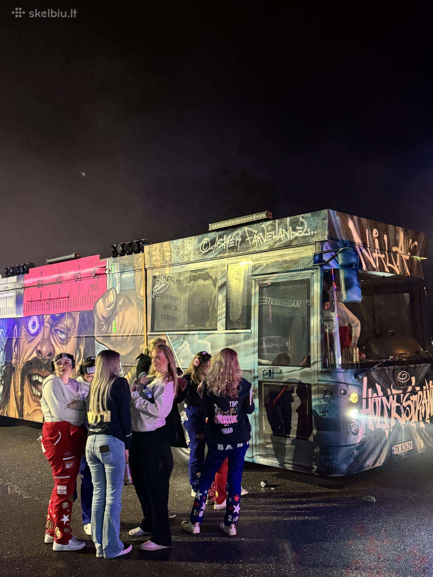 Partybus Autobuso vairuotojo darbas Norvegijoje