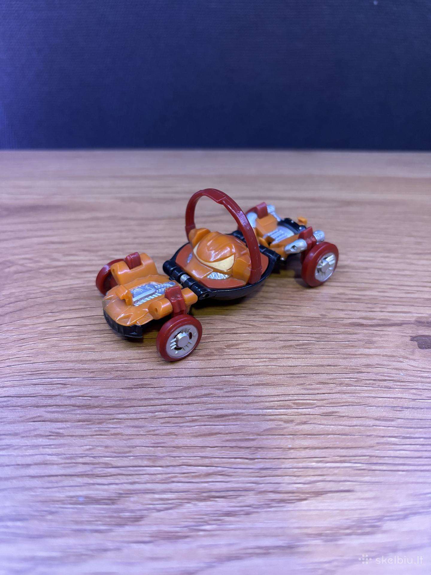Hot Wheels Ballistiks Rover Driver