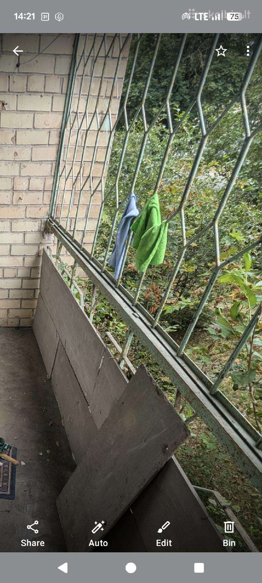 Atiduodamos balkono grotos metalui. Skubiai.