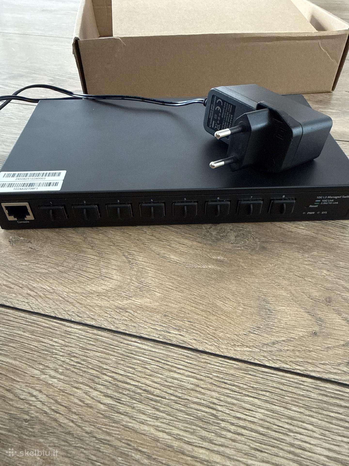 Valdomas 10g komutatorius (Switch) 8 10gbps Sfp+