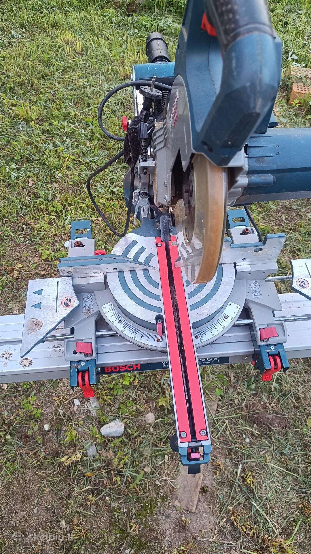 Bosch skersavimo pjuklas