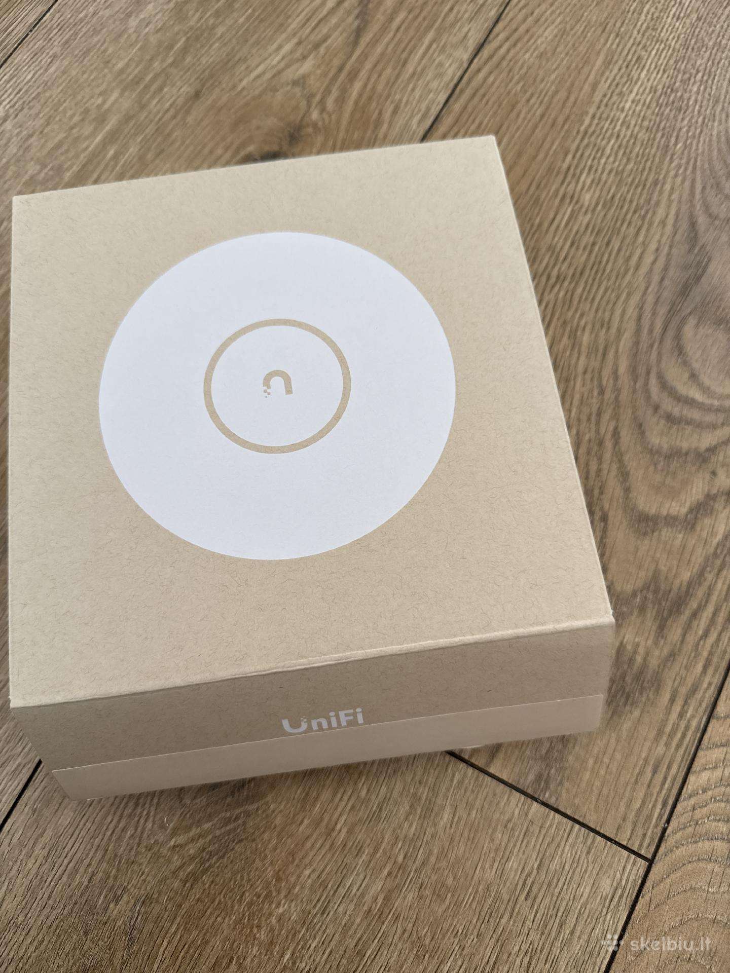 Ubiquiti Unifi 7 Lite + Poe injektorius - cekis