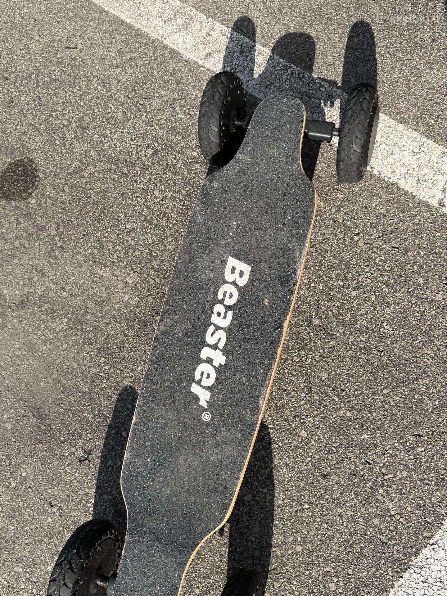 Beaster Bssk12 elektrinis longboardas