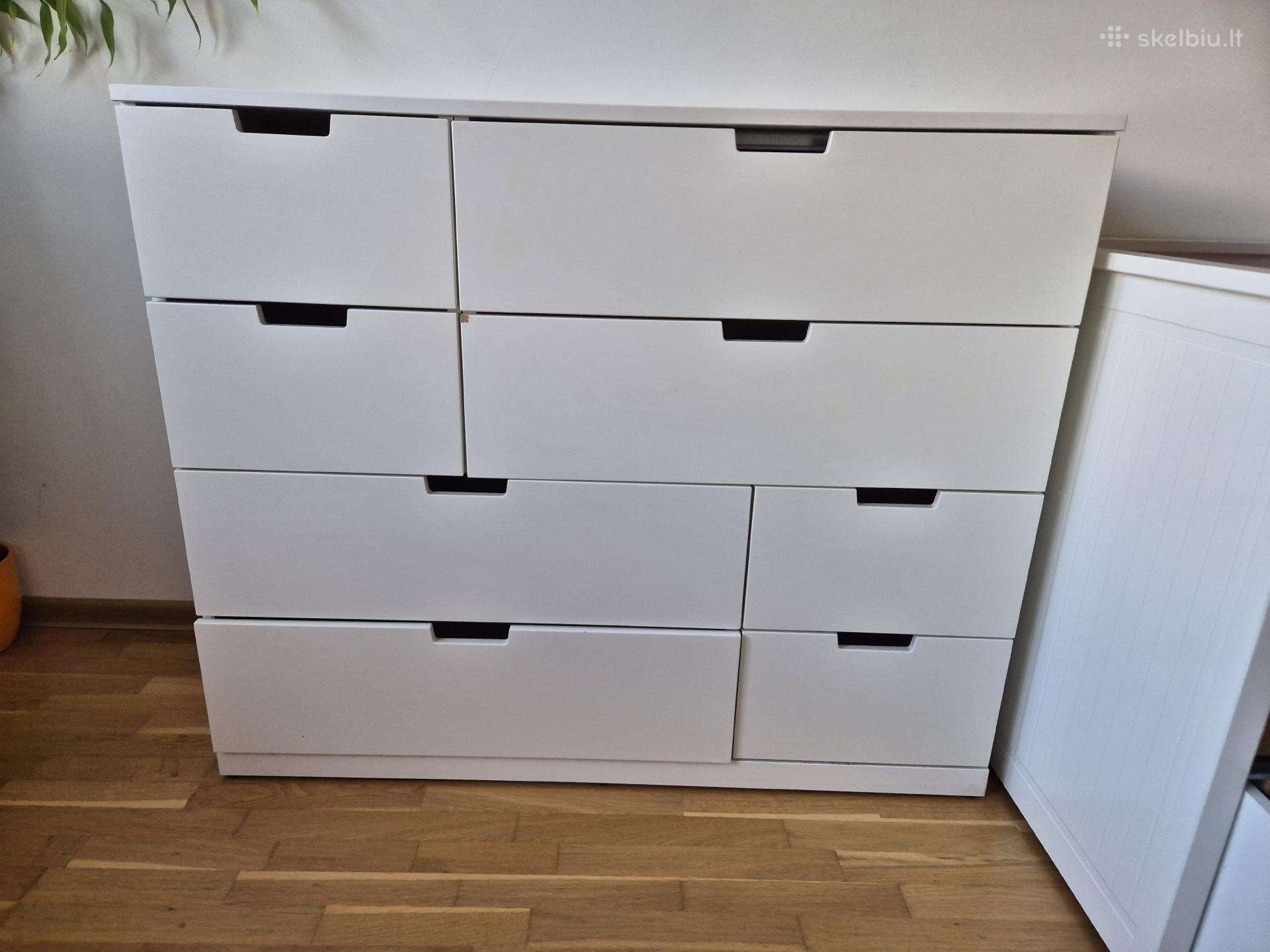 Balta Ikea Nordli 8-ių stalčių komoda