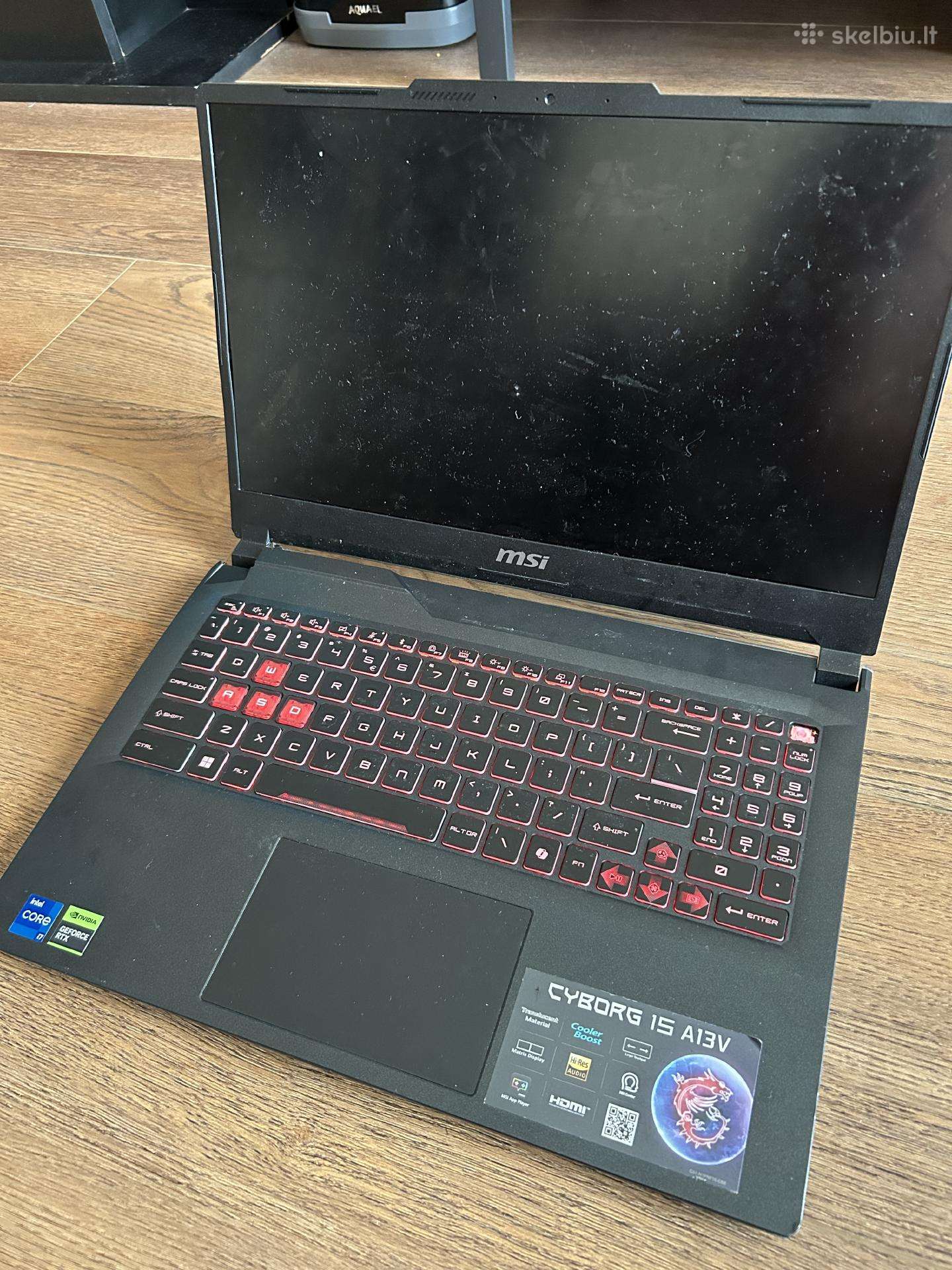 Msi cyborg 15 a13v
