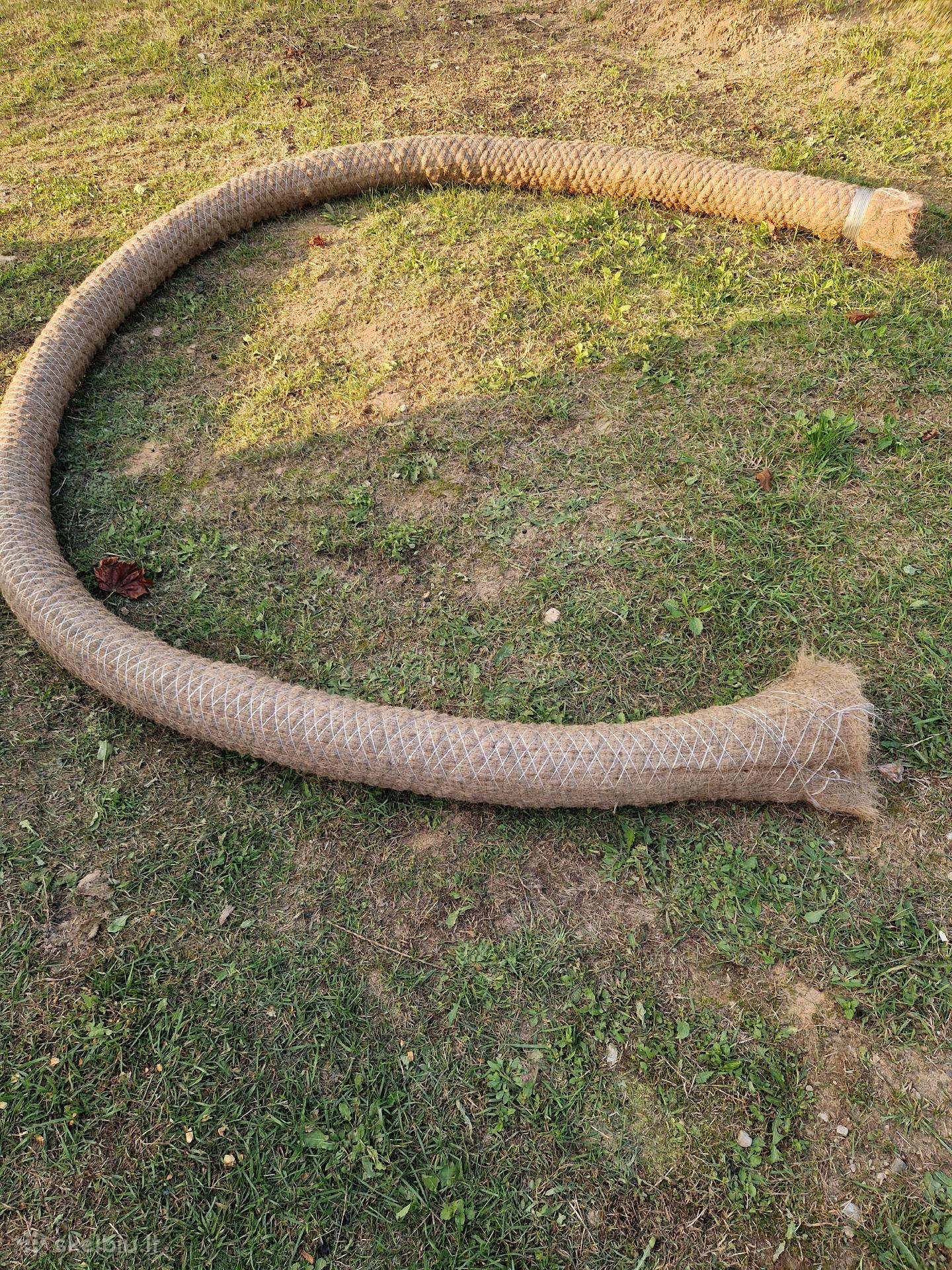 Drenažinis vamzdis su kokoso plauso filtru