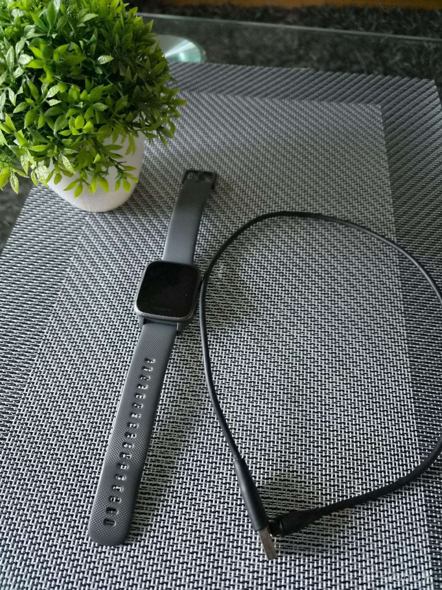 Garmin Venu Sq (beveik nenaudotas, puiki būklė)