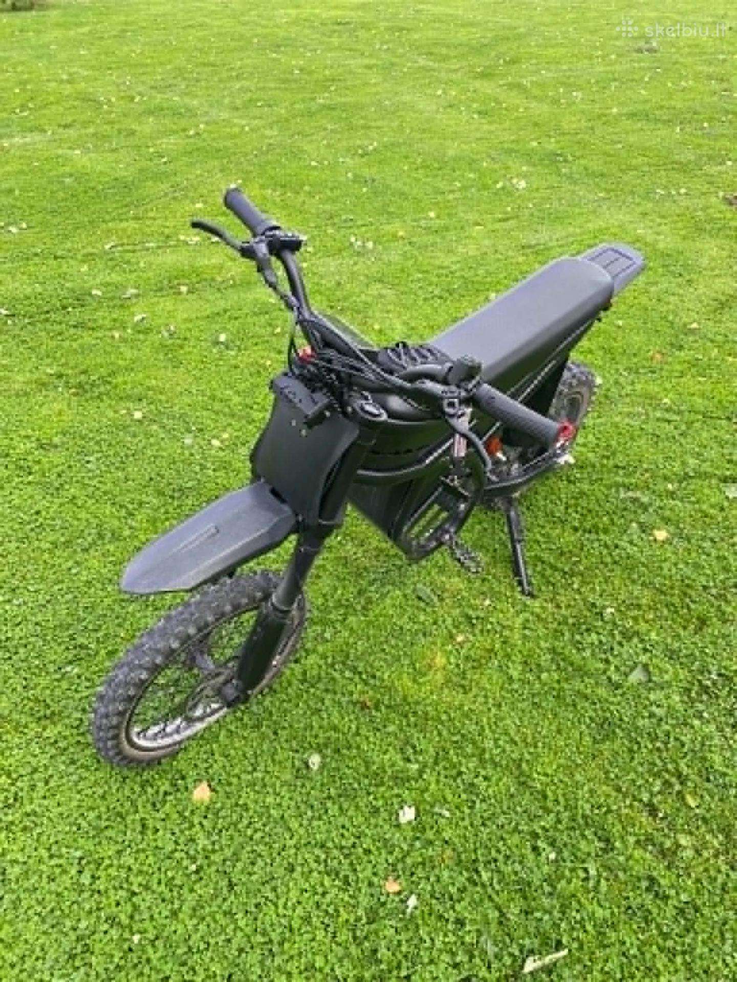 Gt54 Pro Riding Times elektrinis motociklas.