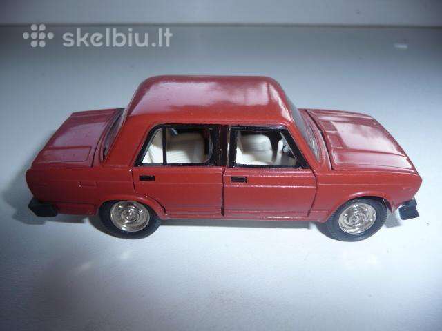 Auto modeliukas Lada Vaz 2105 1:43