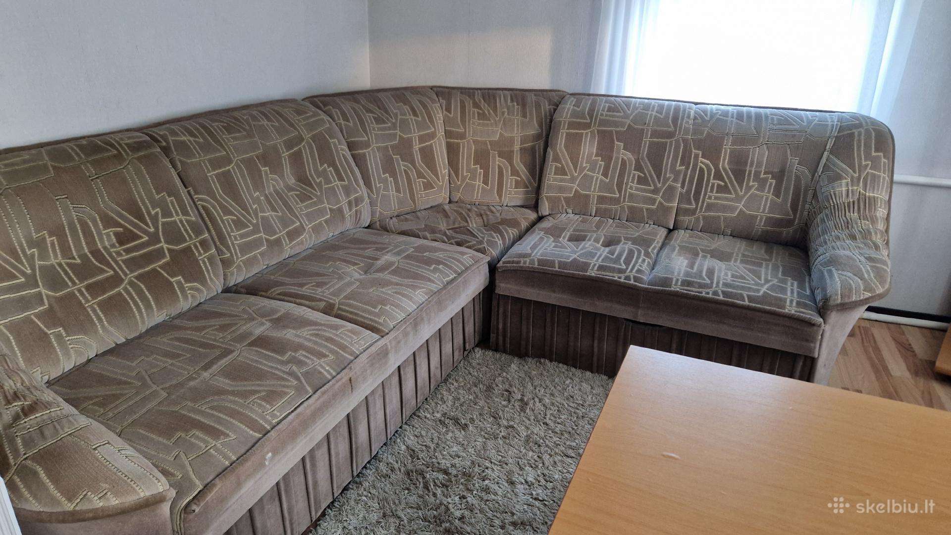 Miegamasis kampas su deže patalynei