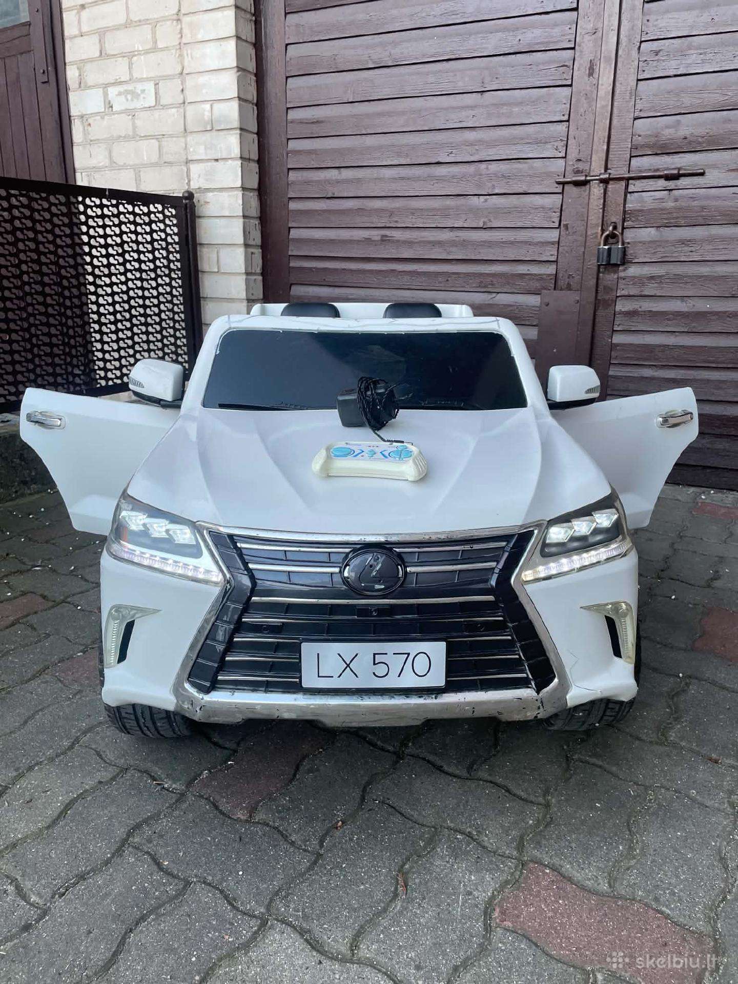 Dvivietis Lexus 4x4 su pulteliu tevams