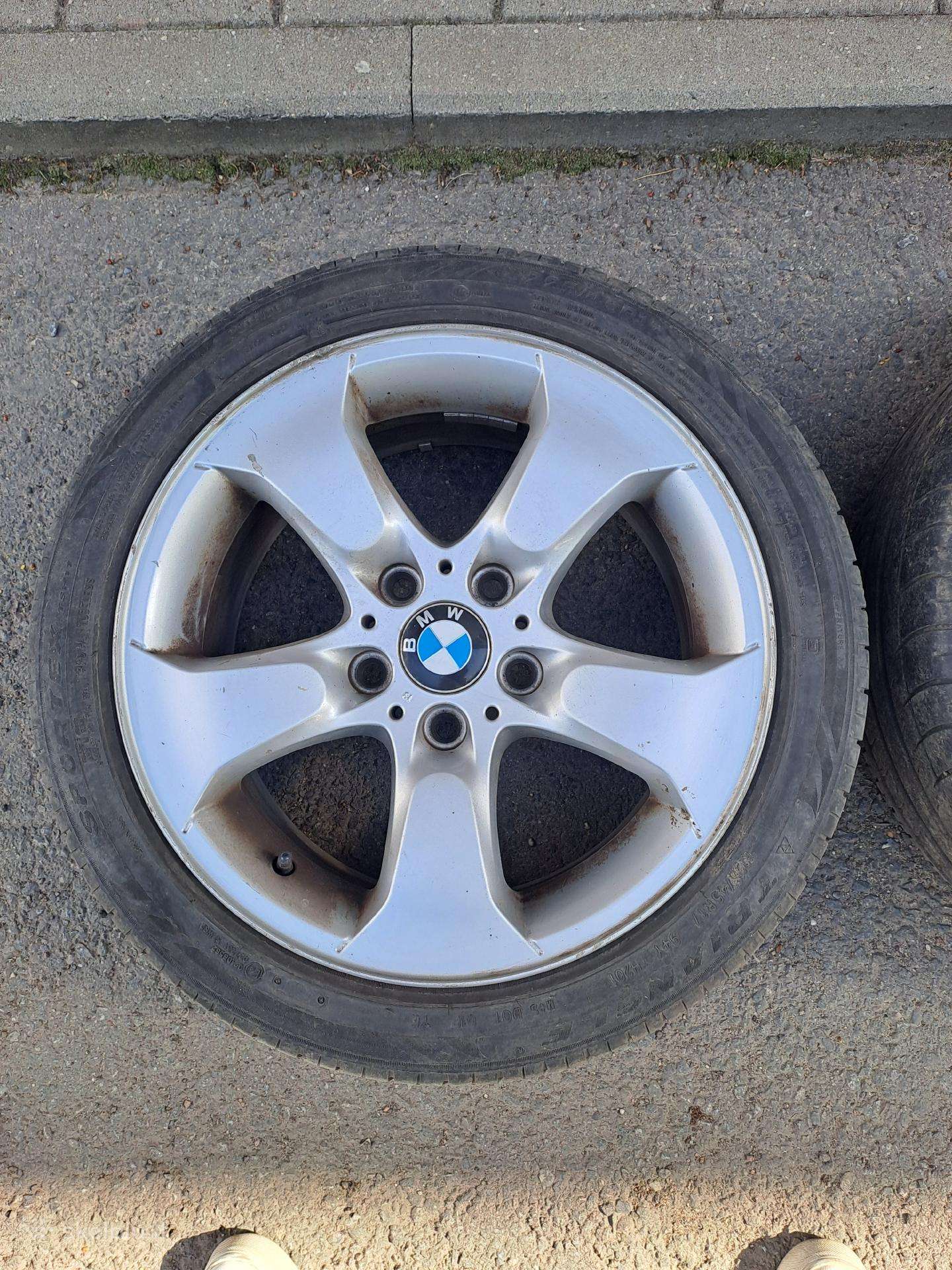 Bmw 1 serijos lieti ratlankiai R17