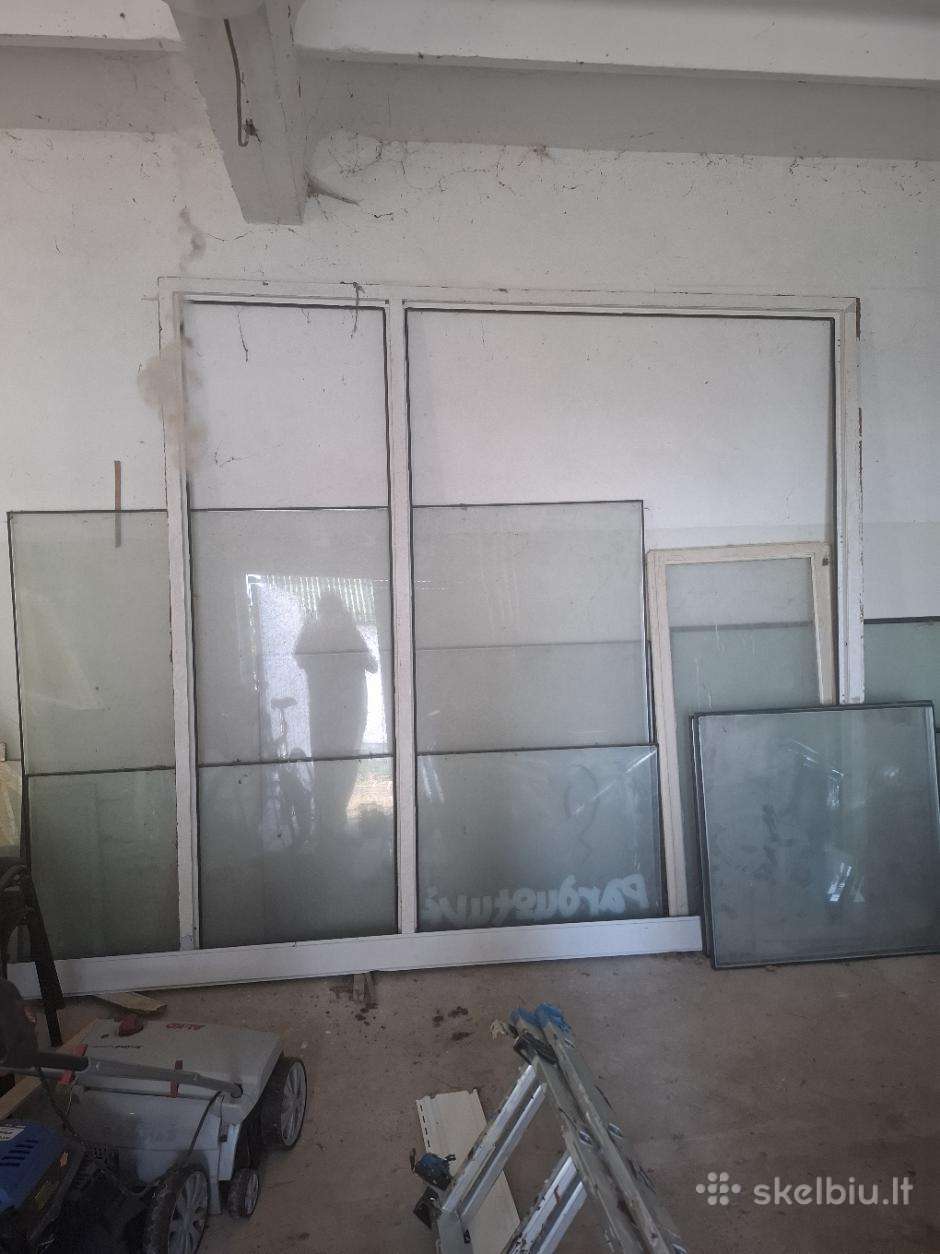 Parduodami plastikiniai langai ir stiklo paketai