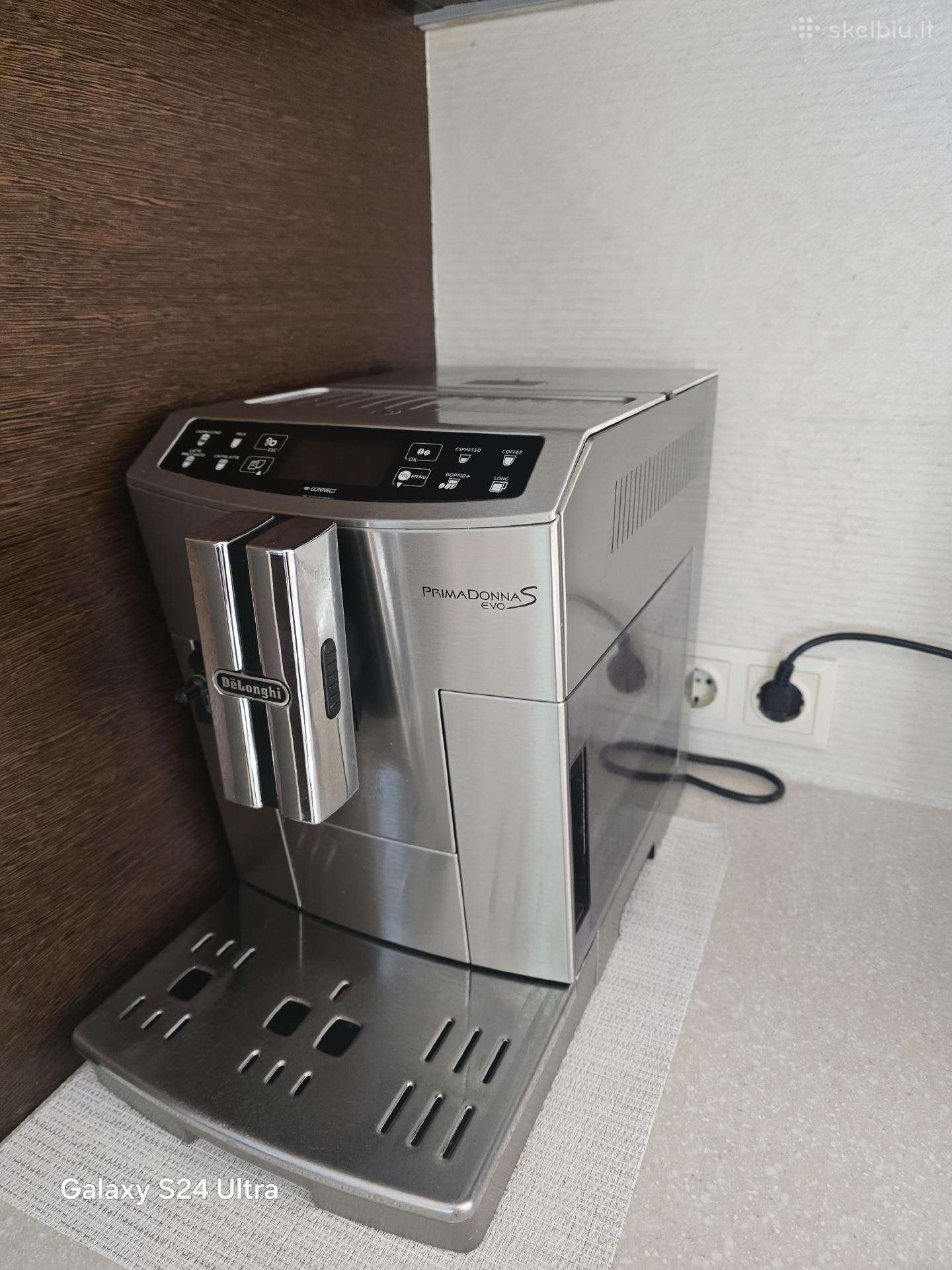Kavos aparatas Delonghi Prima Donna S EVO, puikus