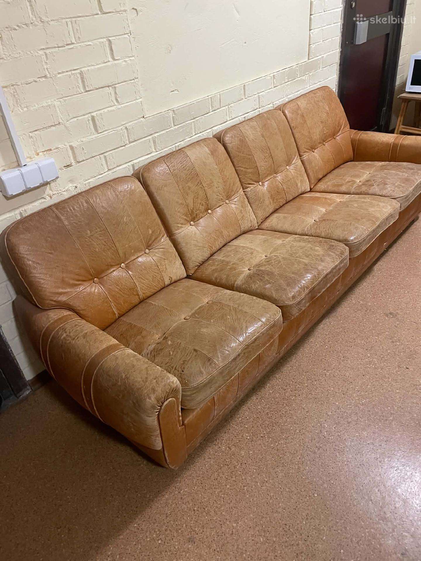 Sėdima odinė sofa