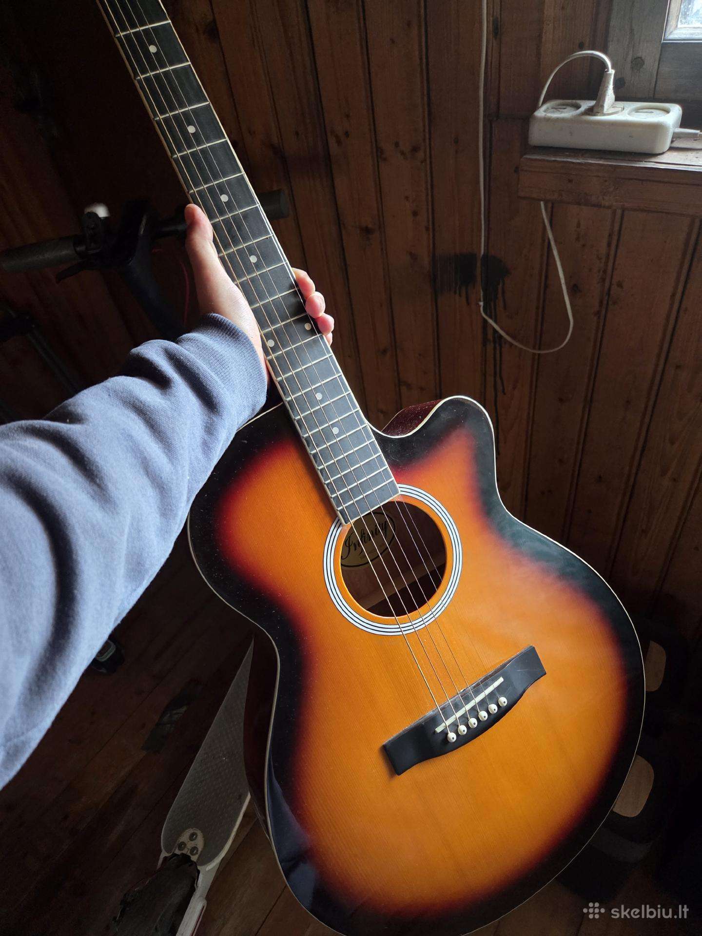 Infinity Drw-9715 SB Metalinių stygų gitara