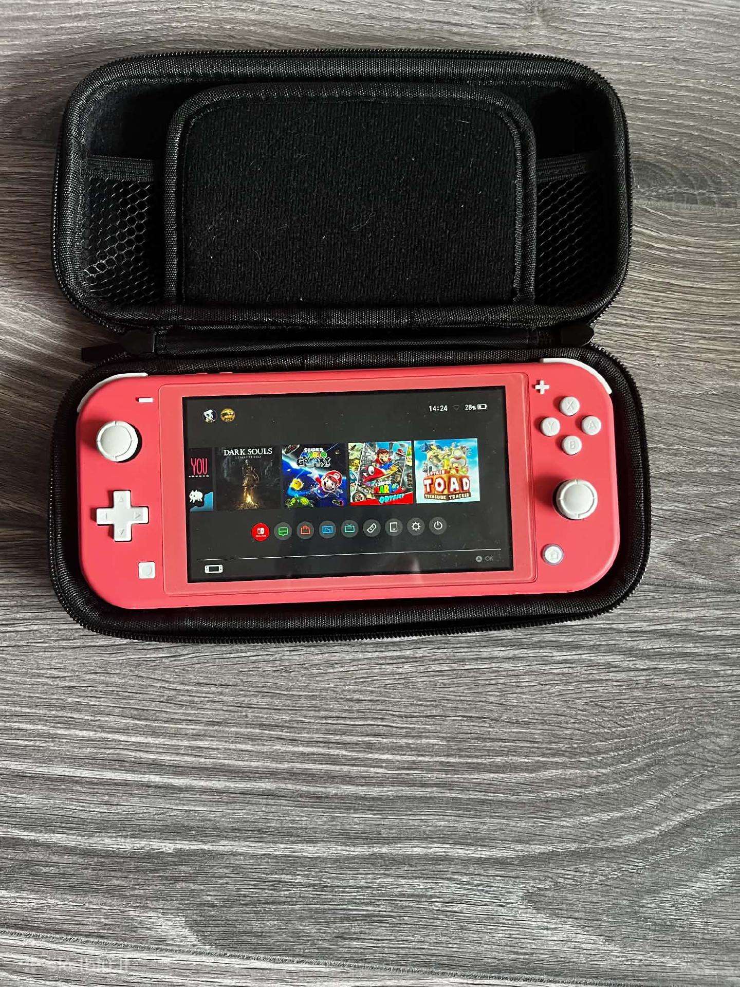 Atrištas Nintendo Switch Lite 128gb + Priedai