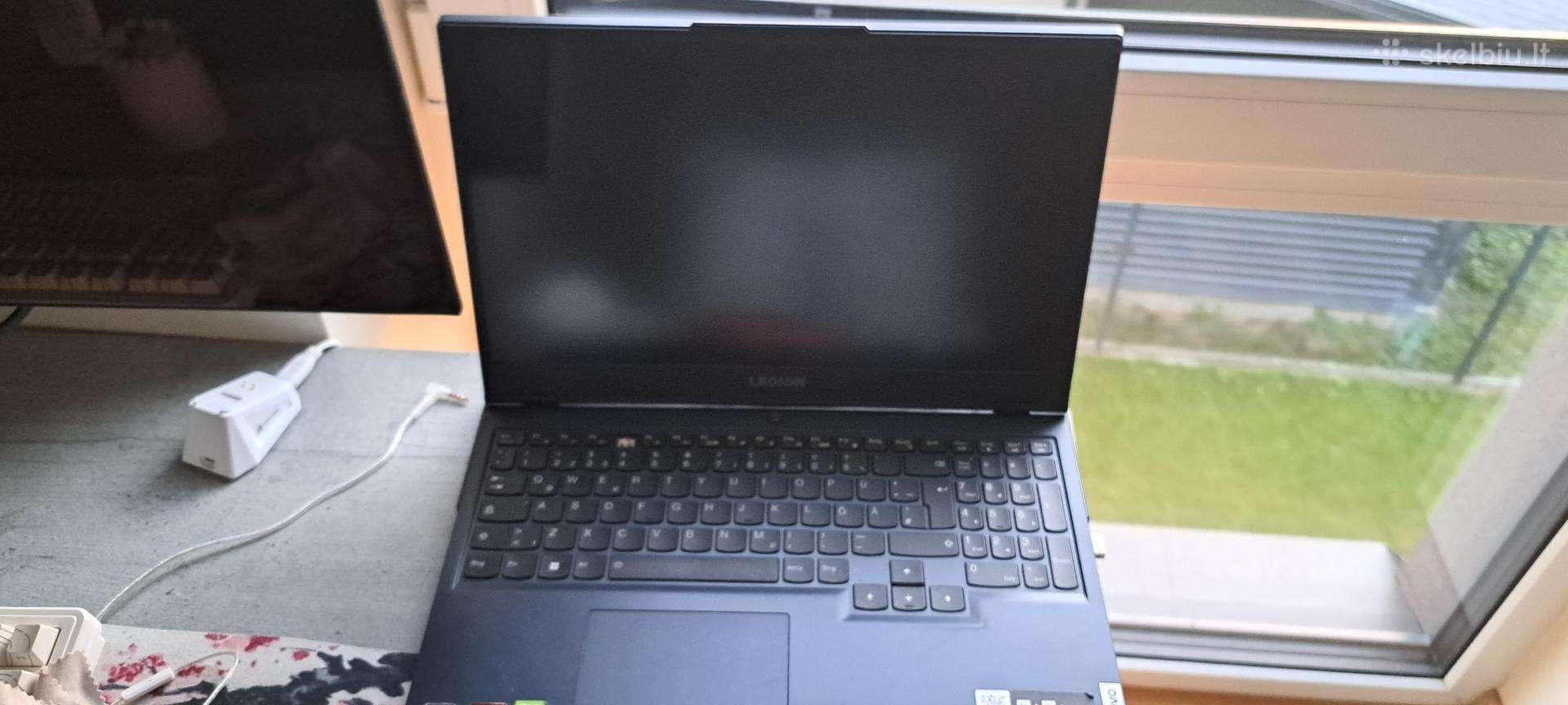 Mainau savo laptop legion 5 rtx 3070 i ps5 pro ps5