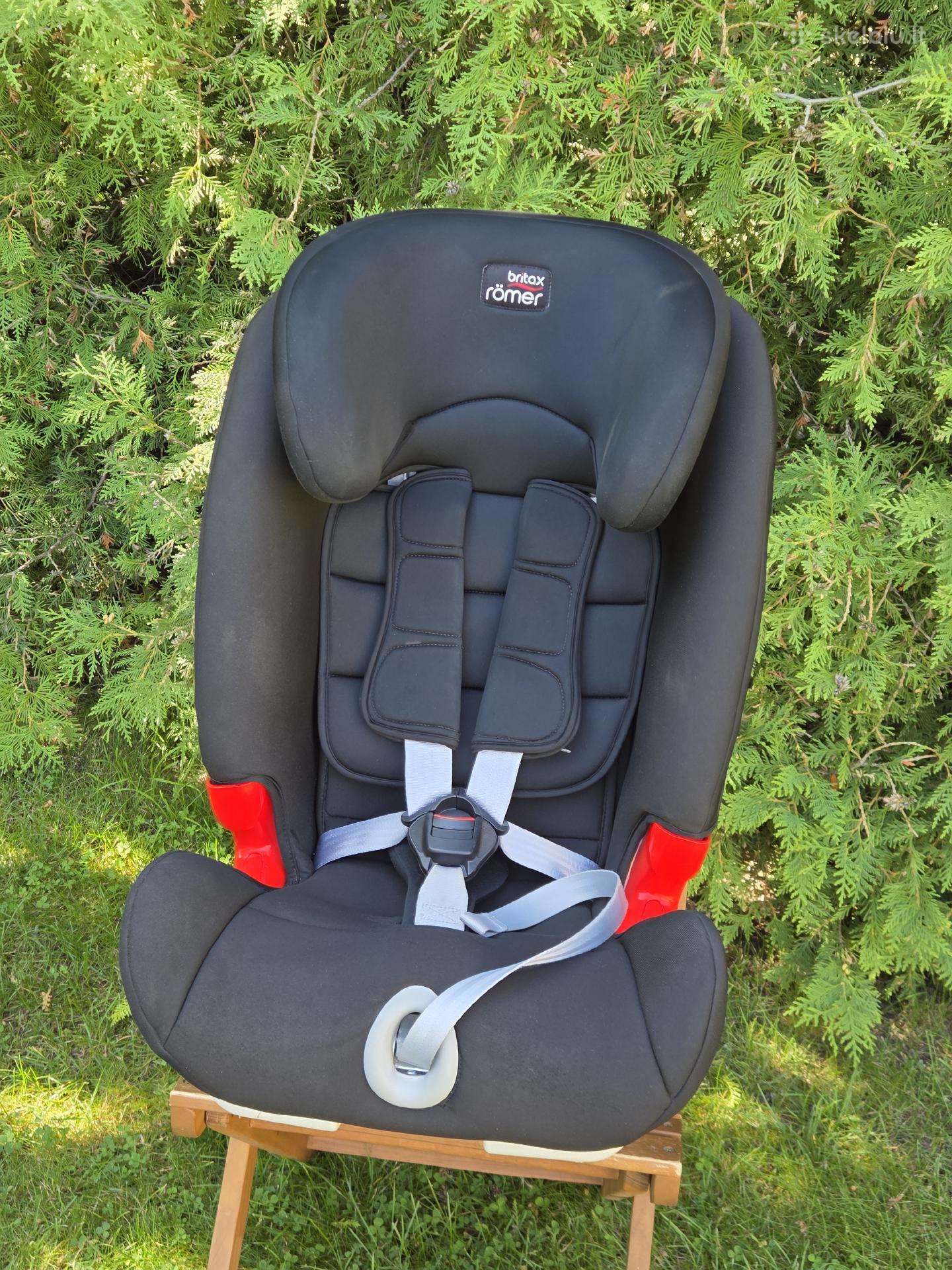 Autokėdutė Britax Romer advansafix III