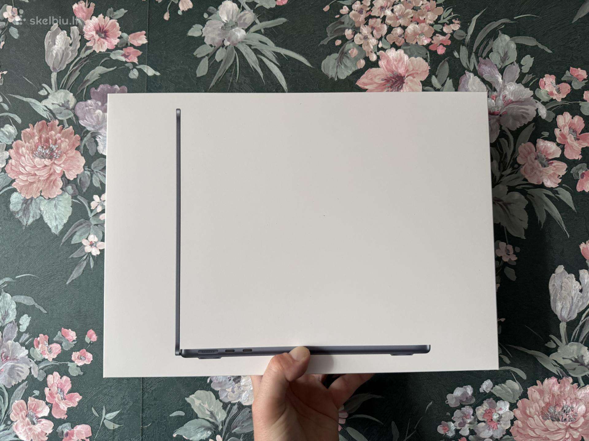 Naujas MacBook Air 13 M5 16/512gb midnight