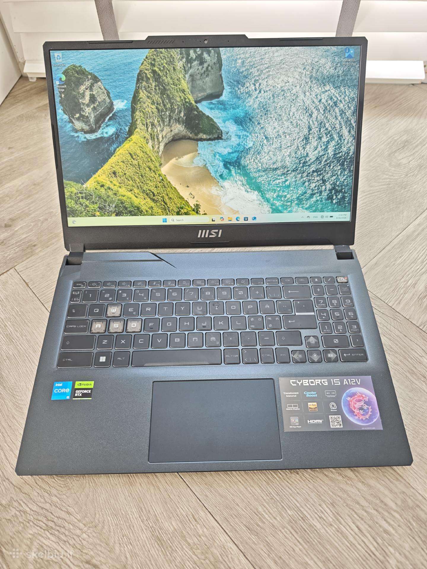 Msi Cyborg 15, Rtx 4060, i5