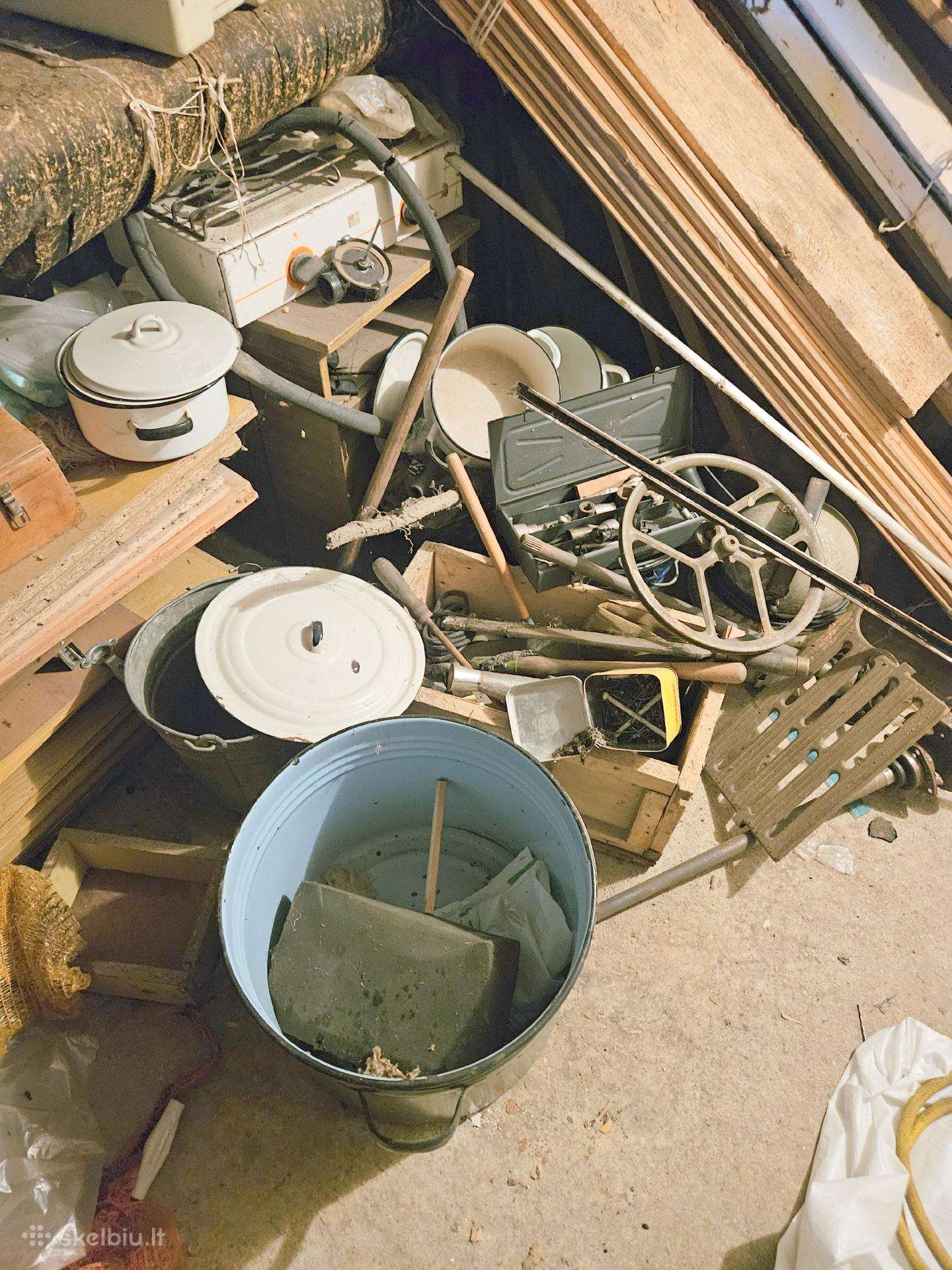 Dovanoju metalinius daiktus