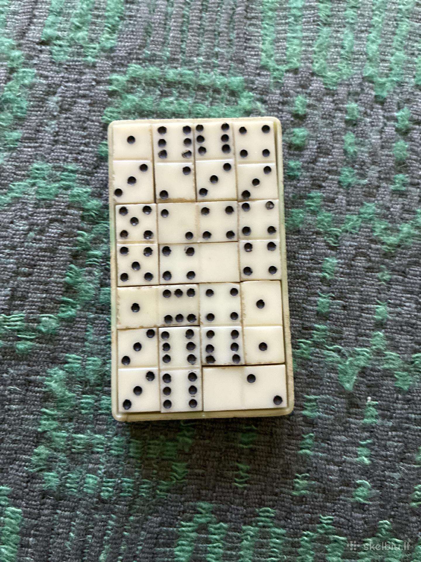 Domino