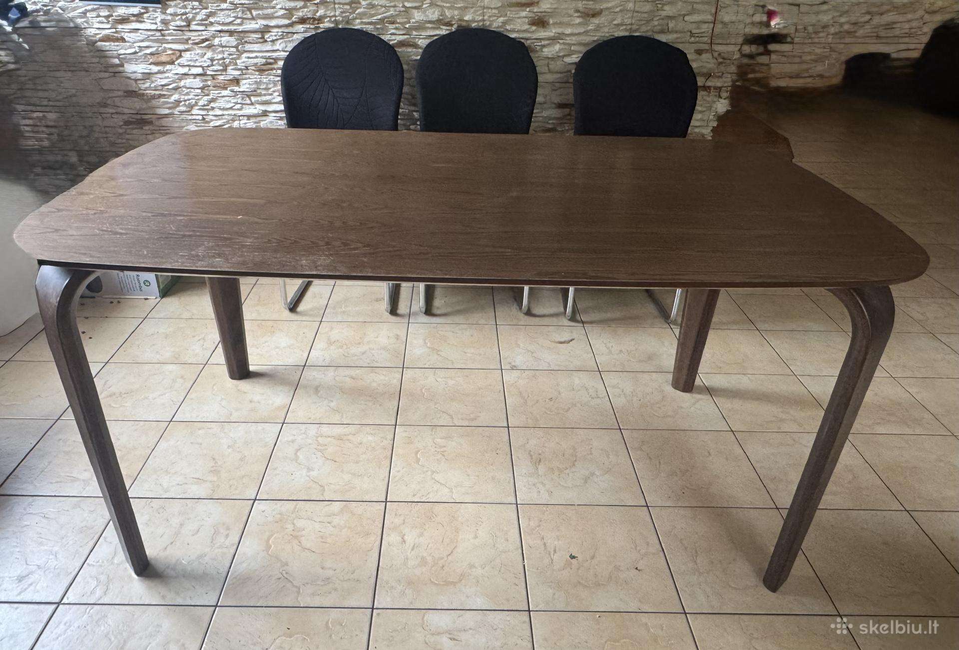 Stalas su 6 kėdėmis