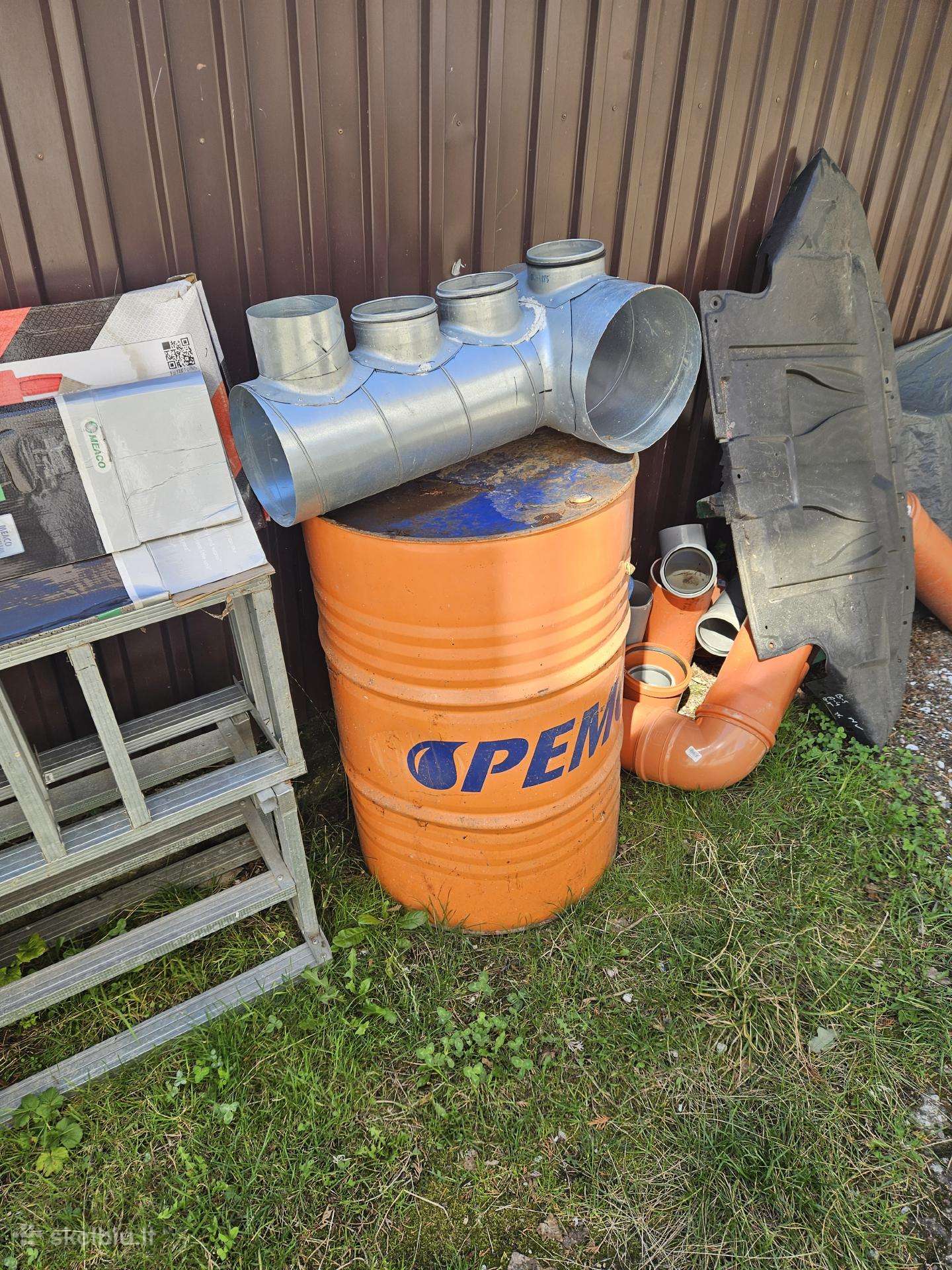 Atiduodu metalinę bačką
