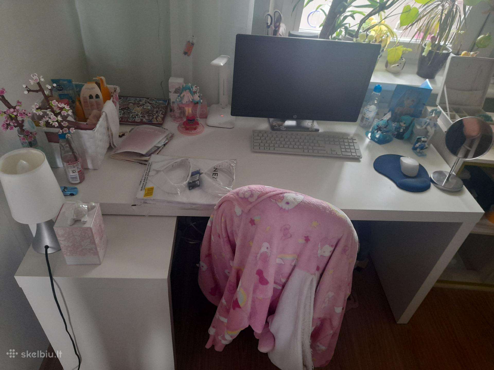 Ikea stalas