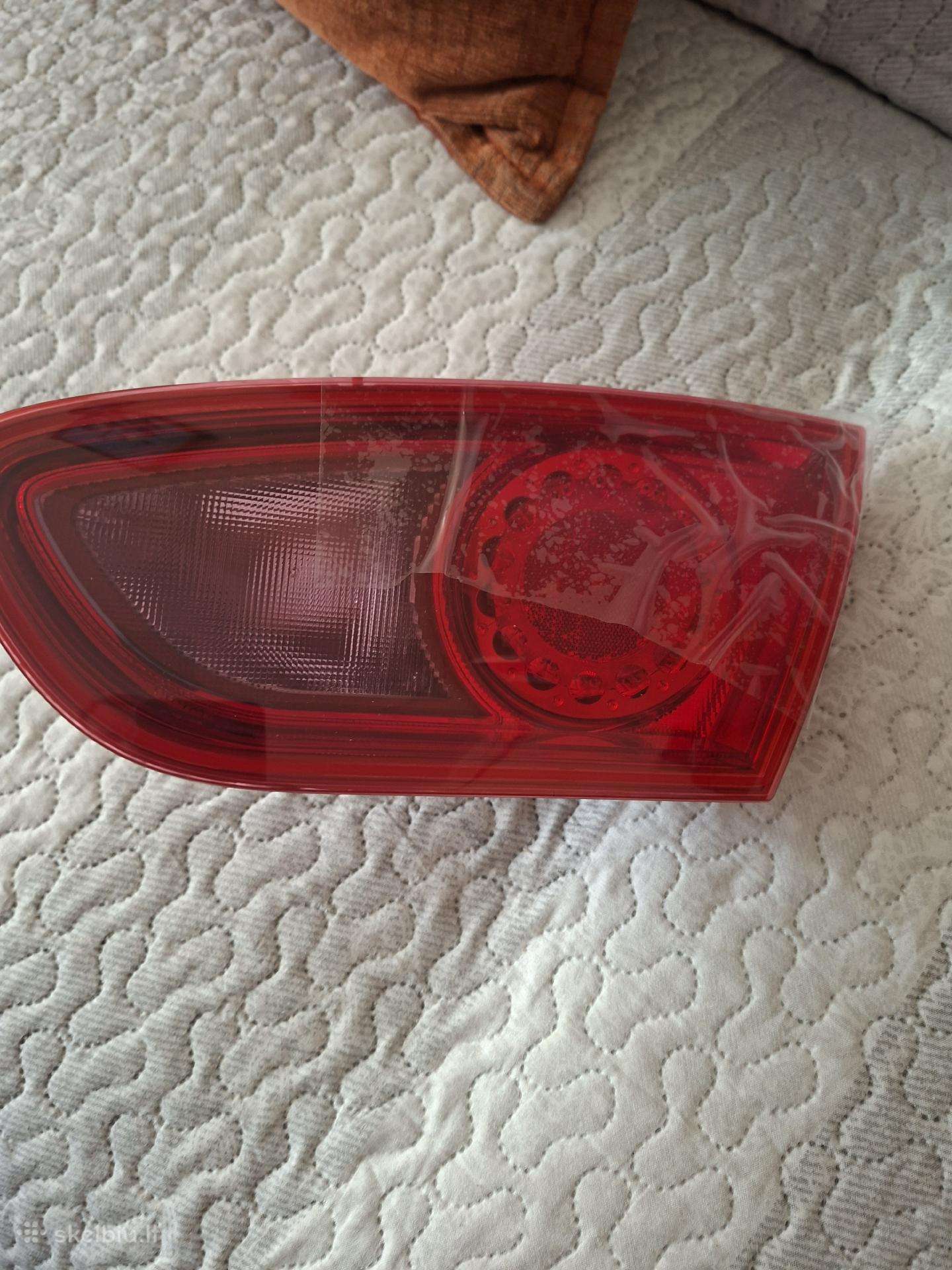 Seat leon 2009-2012 galinis zibintas desnes puses
