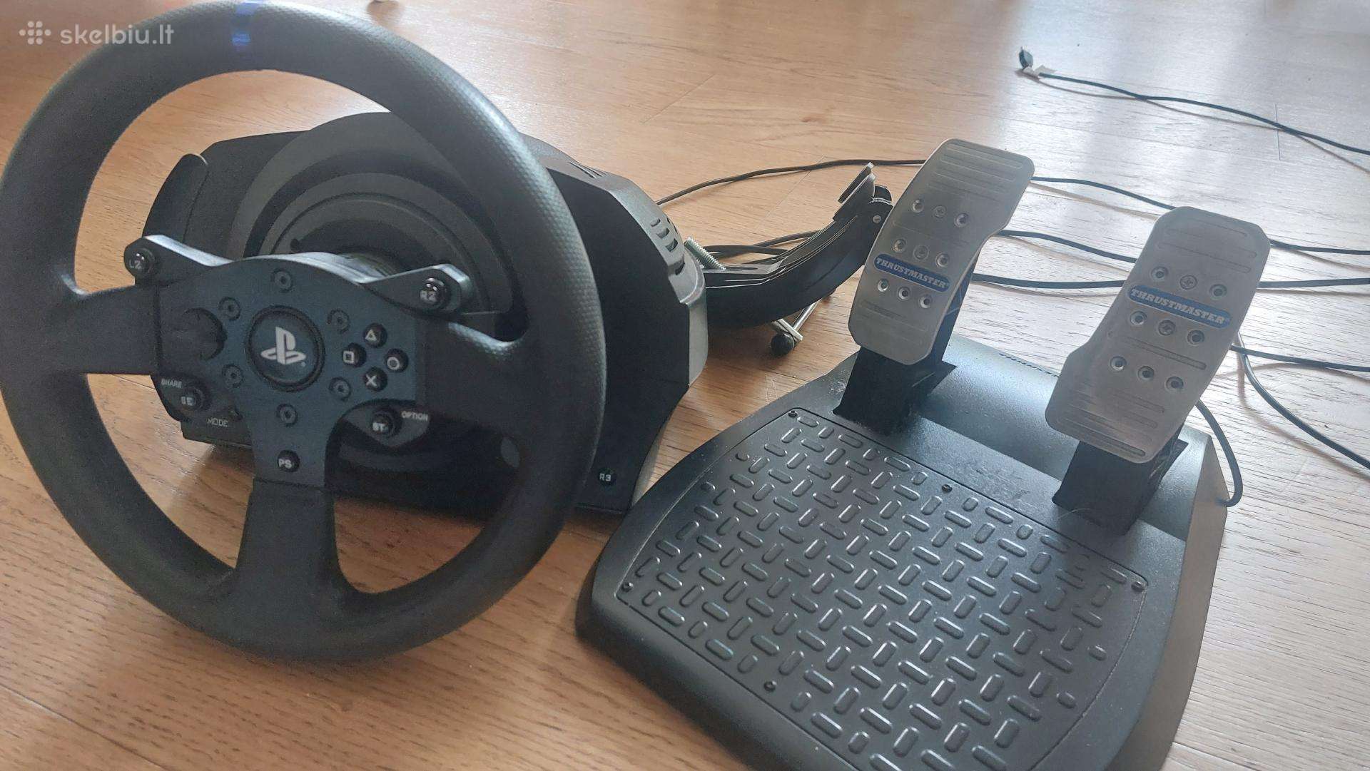 Parduodu tvarkinga thrustmaster t300rs vaira