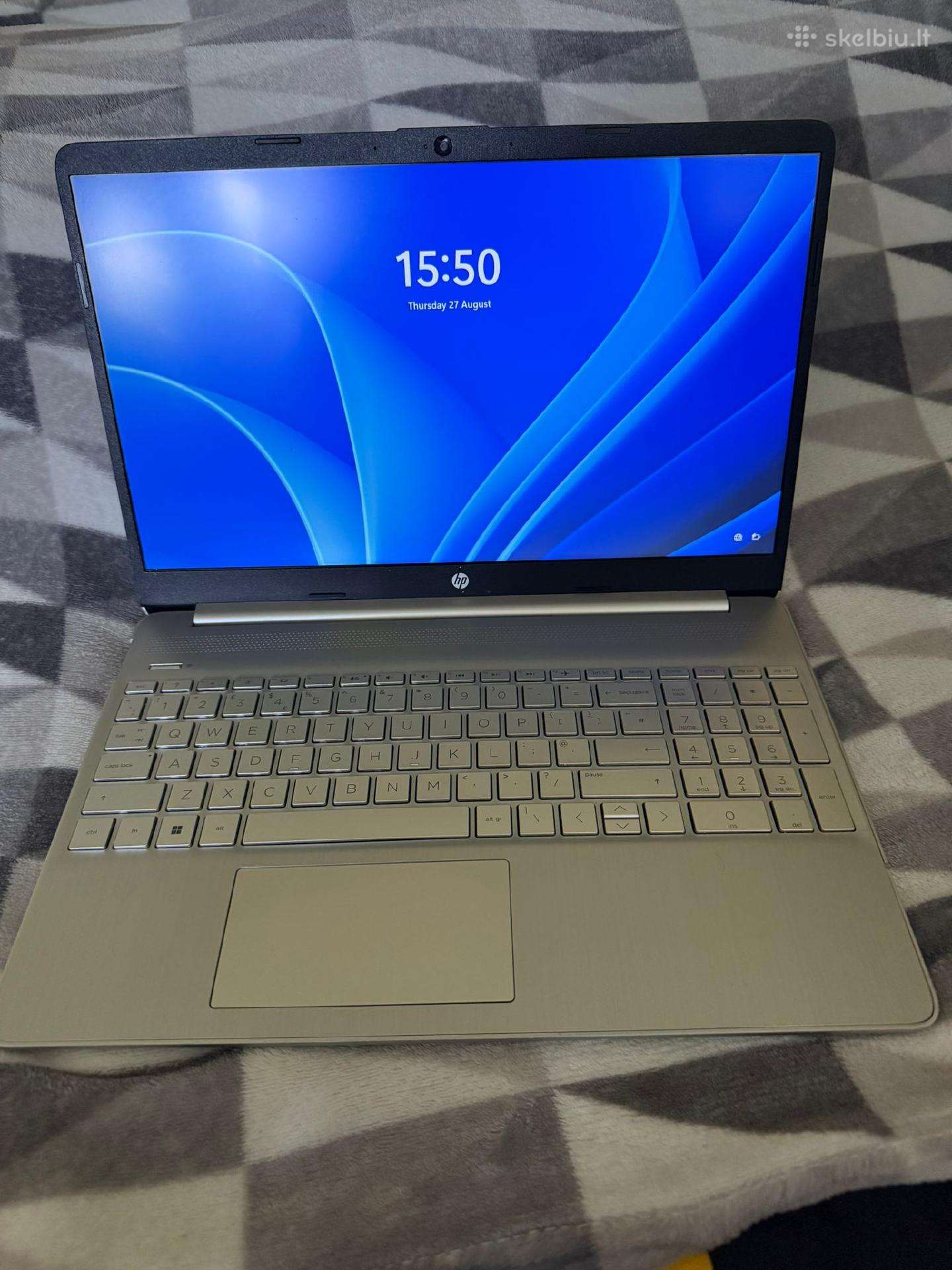 Hp 15s / i5-1135g7 / 12gb RAM / 512gb SSD