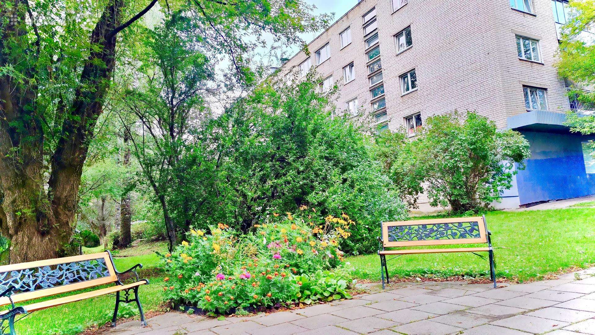 Keičia 2k butą Antakalny(balkon+sandėlis,šviesus)