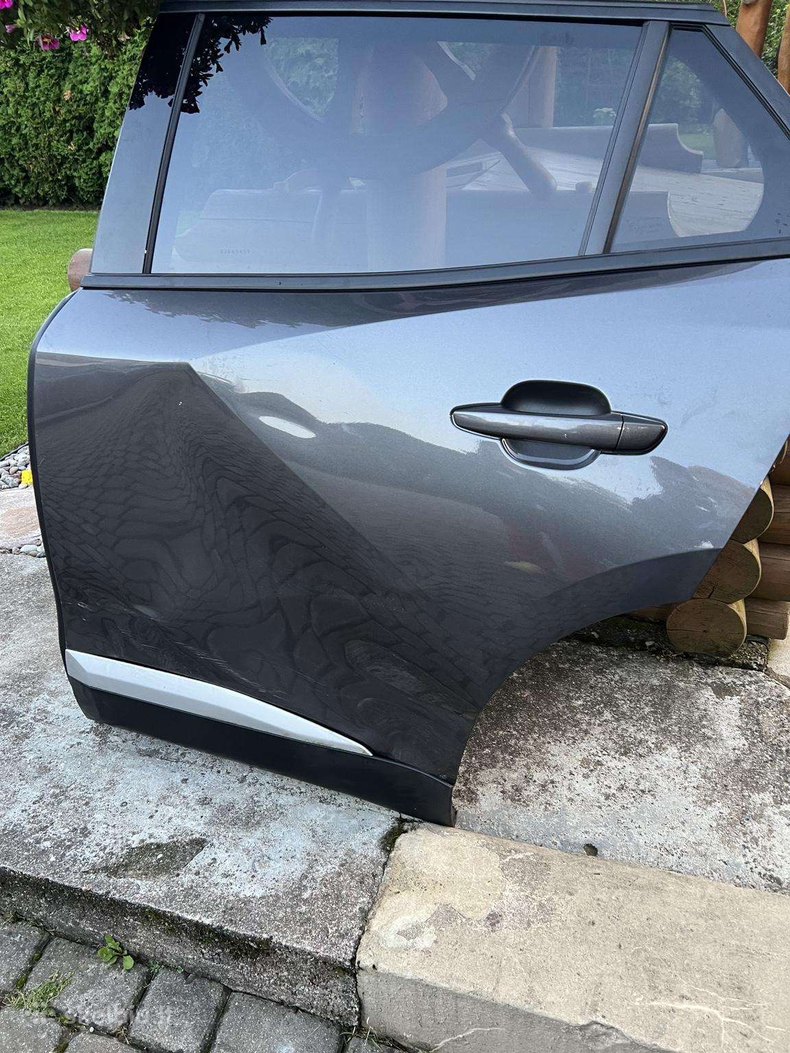 Peugeot 2008 II galinės kairės durys, 2022 m.