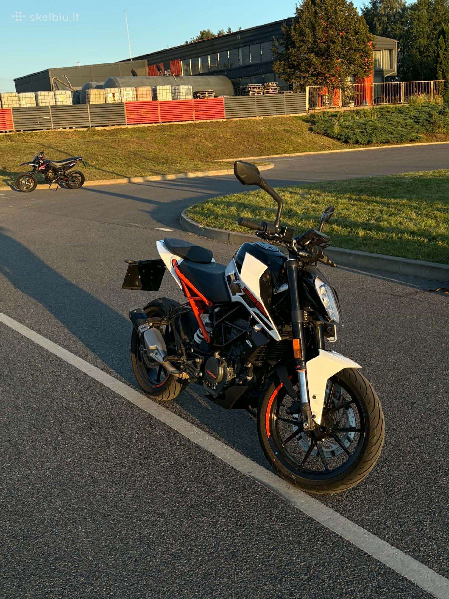 KTM Duke 125cc, street / classic