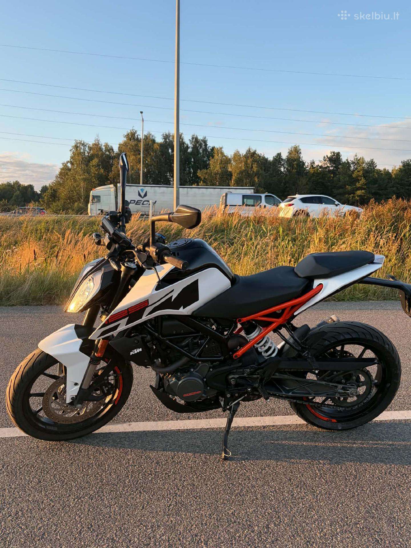 KTM Duke