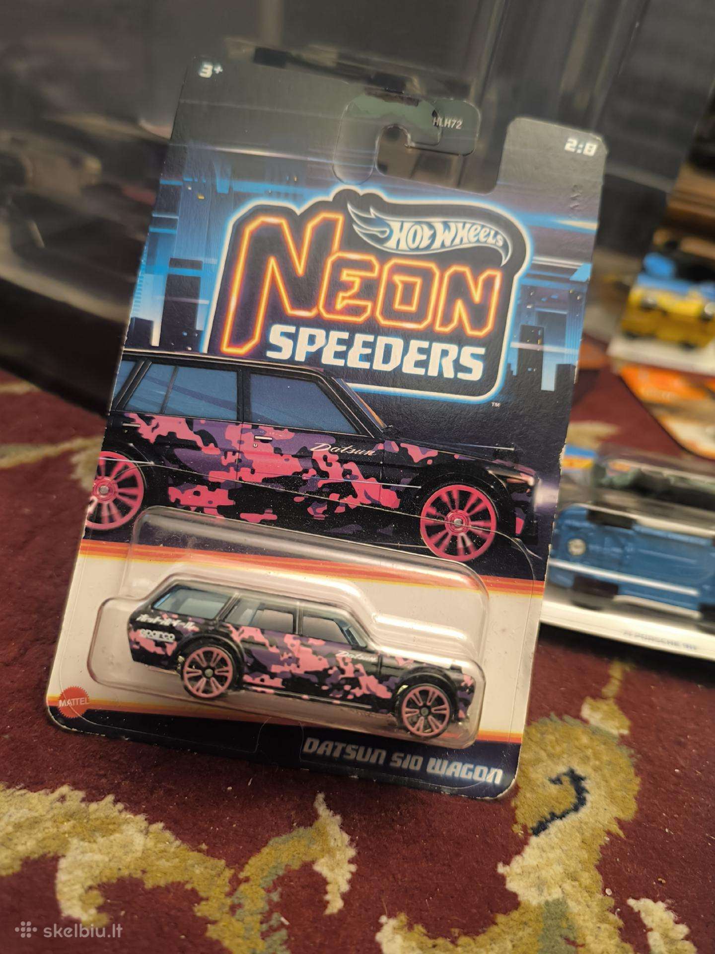 Hot Wheels Datsun modeliukas