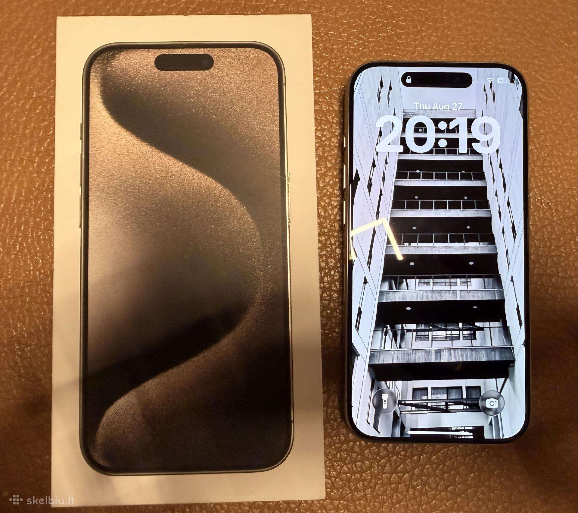 iPhone 15 pro Natural titanium 128gb