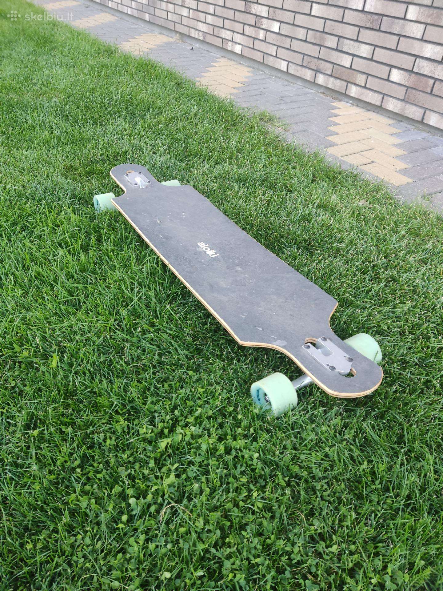 Parduodu savo longboard aloiki