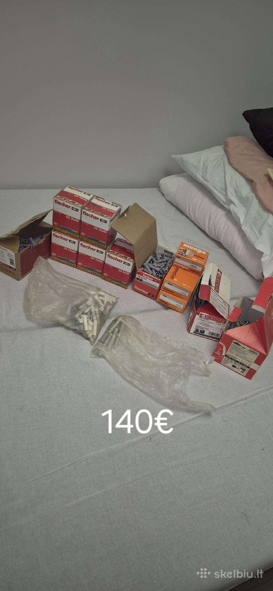 Parduodu naujų tvirtinimo detalių komplektą