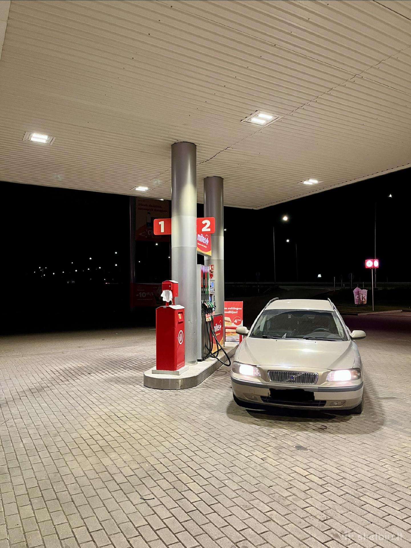Volvo V70