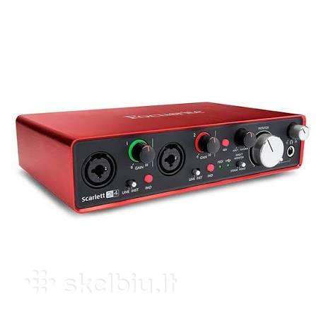Scarlet 2i4