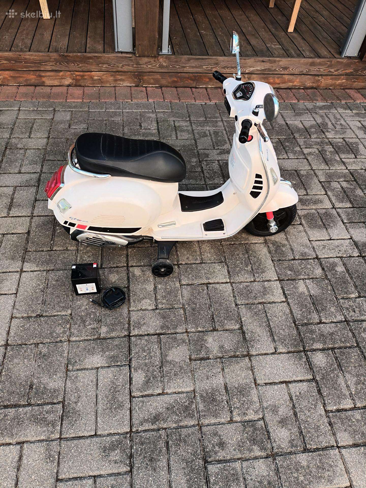 Elektrinis motoroleris Vespa