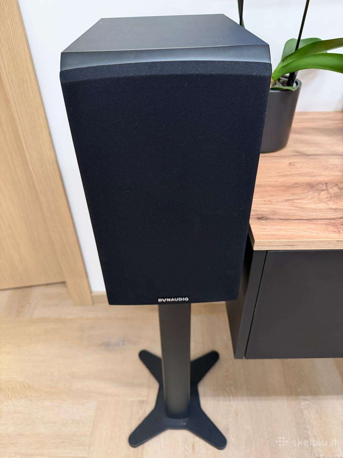 Dynaudio Emit 20 lentyninės garso kolonėlės (pora)