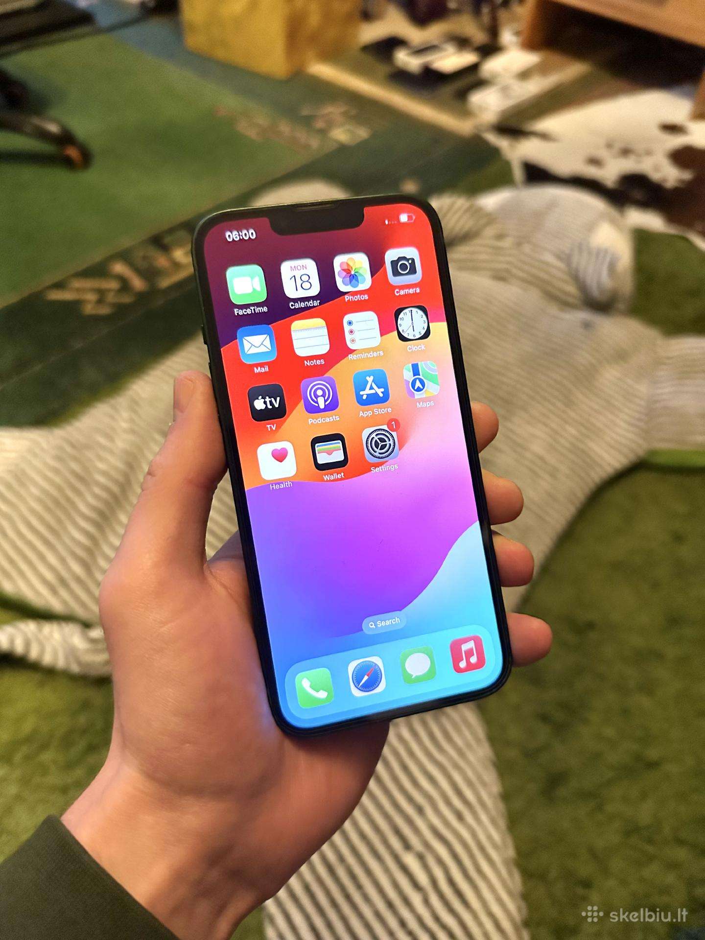 iPhone 13 Green