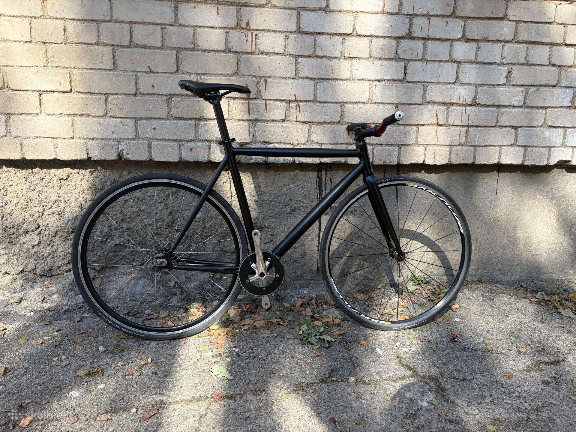 Fixed gear