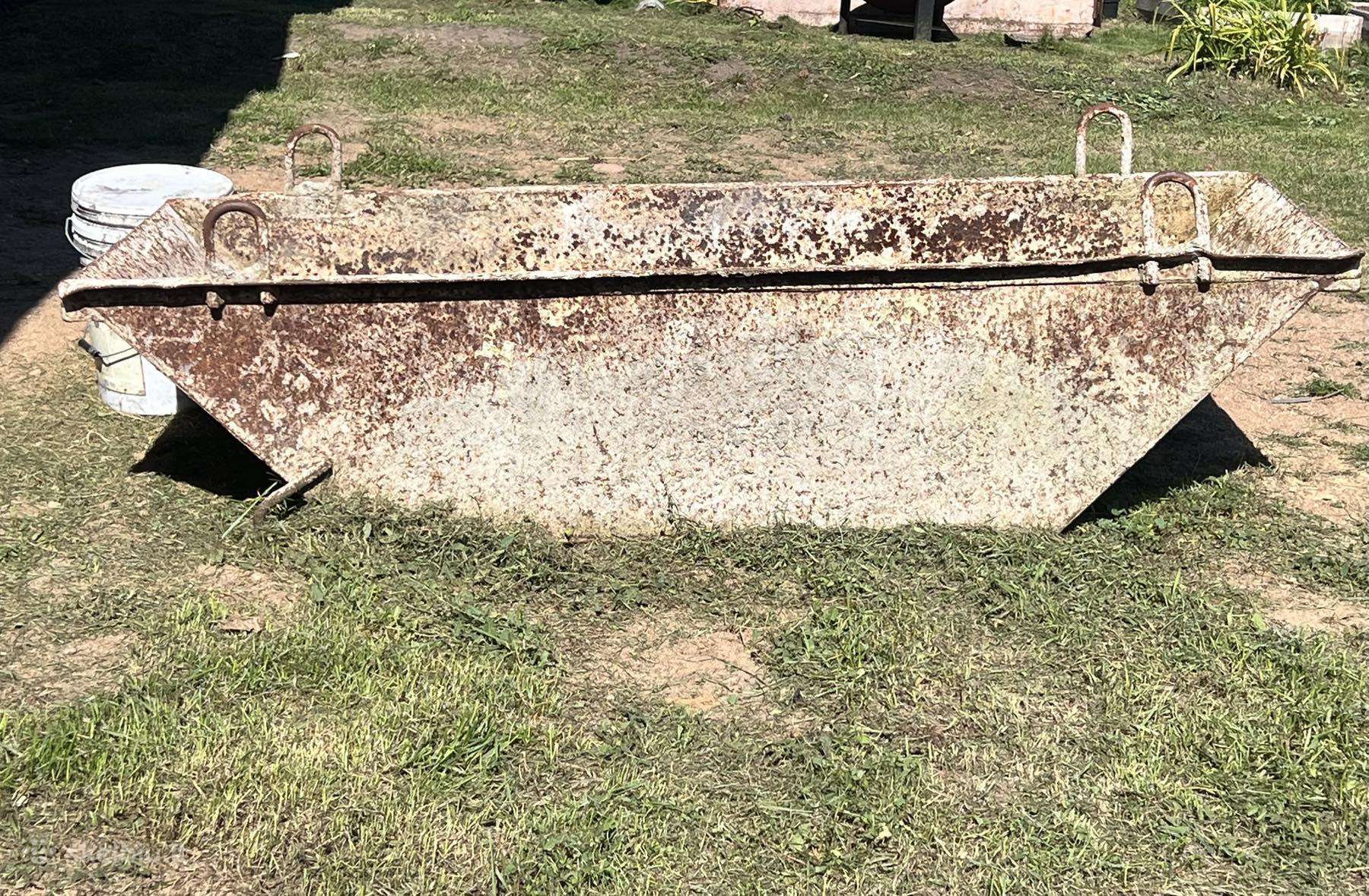 Parduodama statybinė metalinė talpa