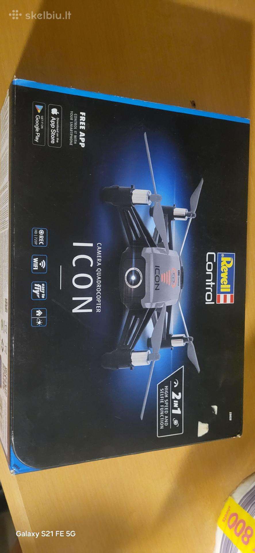 Icon dronas su kamera