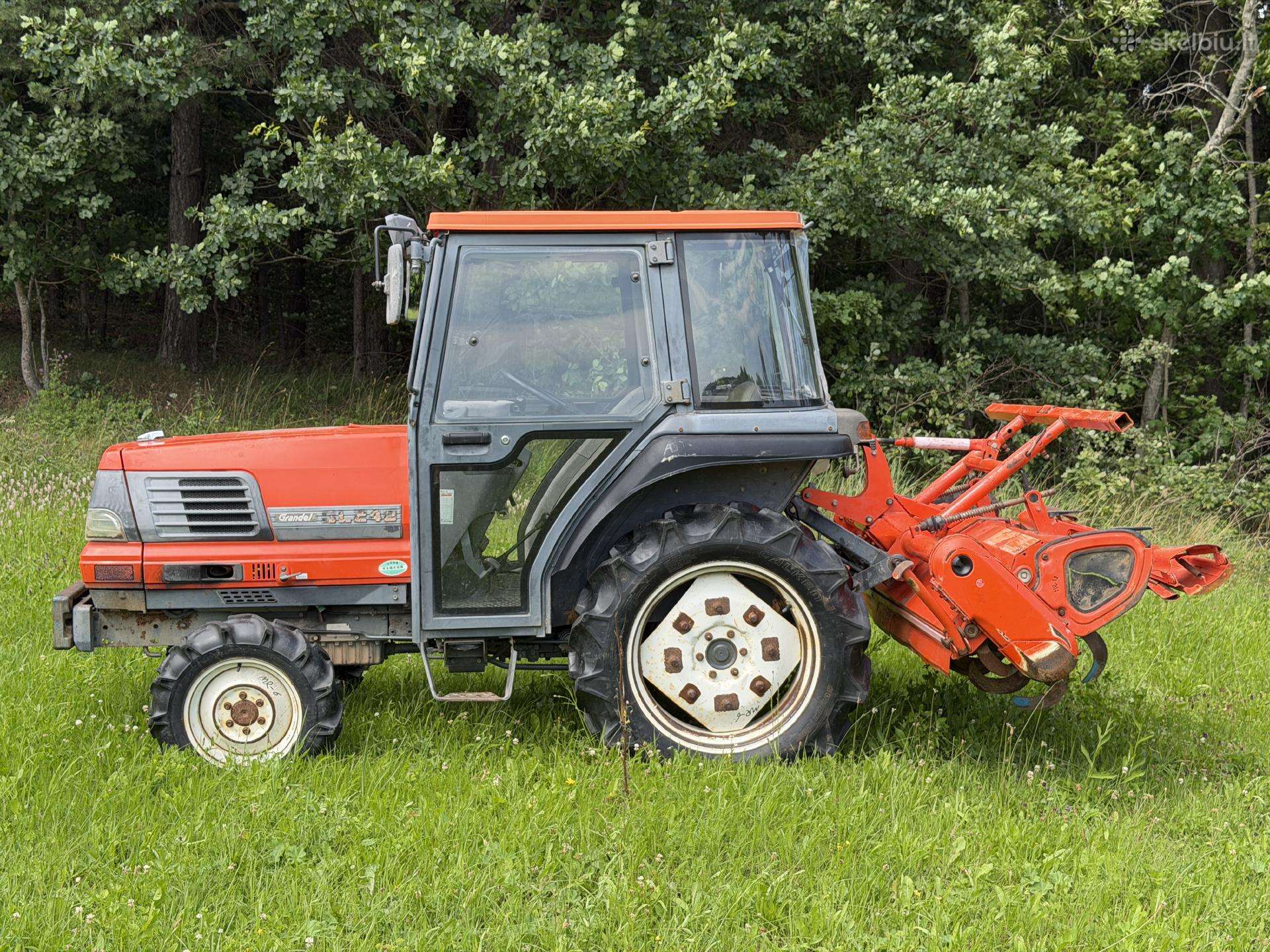 Kubota GL240, tractors